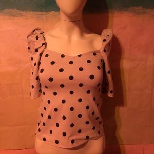 H&M NWT puff shoulder top